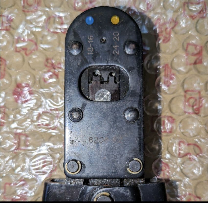 圧着工具　90067　TE Connectivity (AMP)