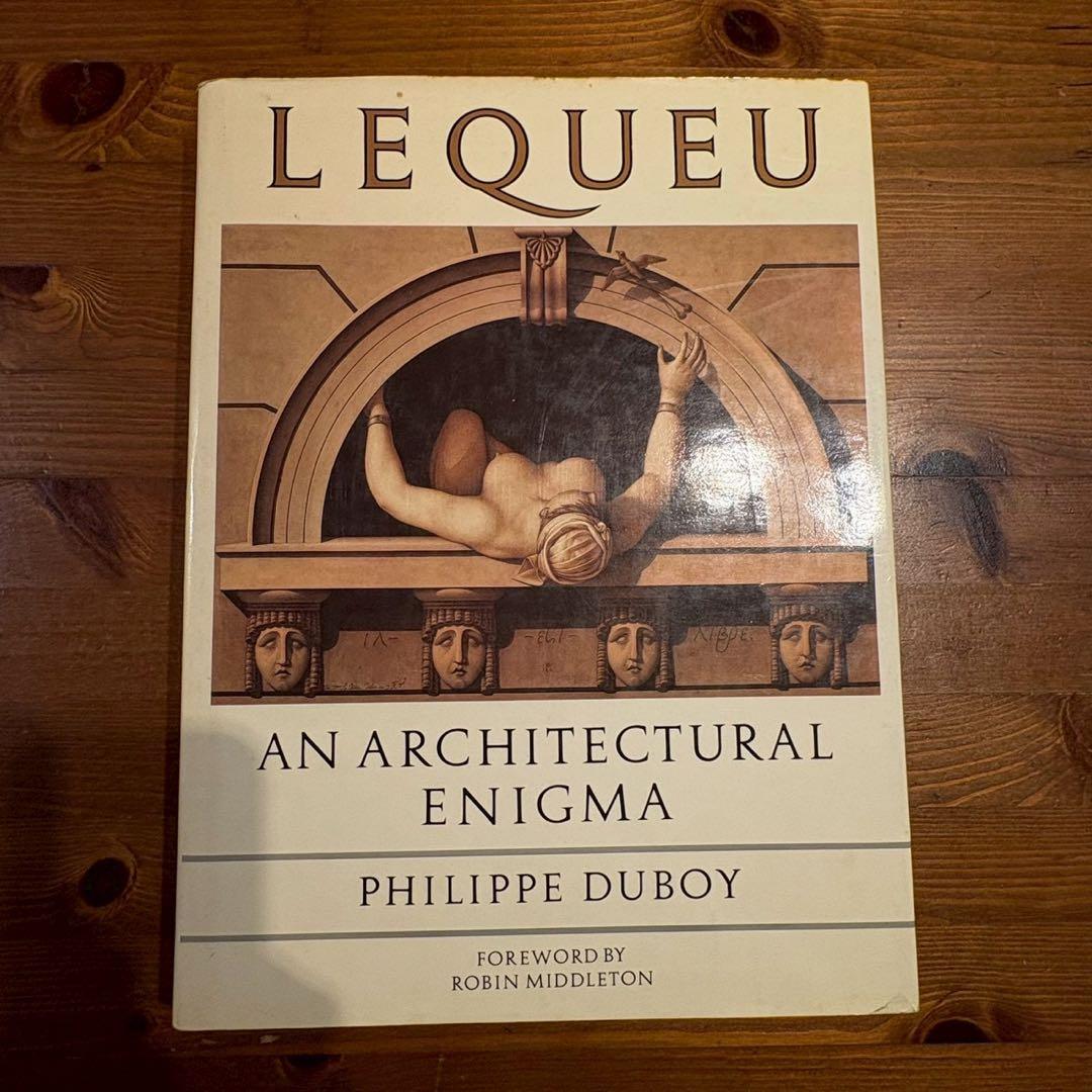 Léqueu: An Architectural Enigma