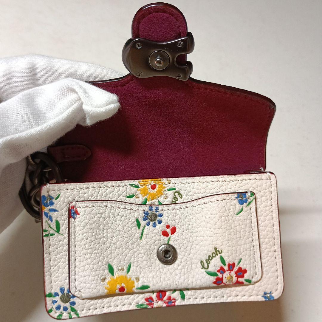 COACH バッグチャームワイドフラワー