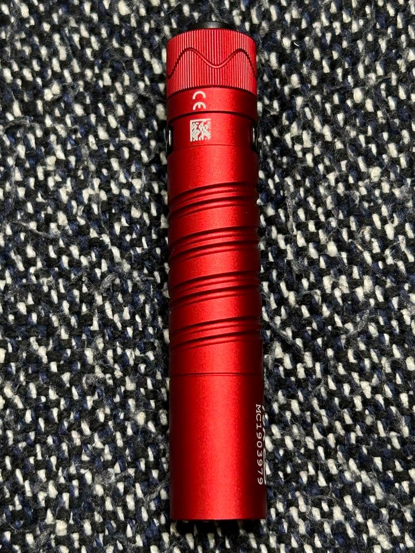 OLIGHT (オーライト) i5R EOS レッド