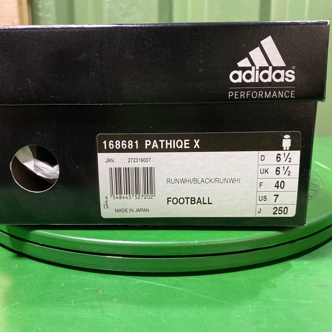【未使用】adidas サッカーシューズ ホワイト/ブラック 25.0cm