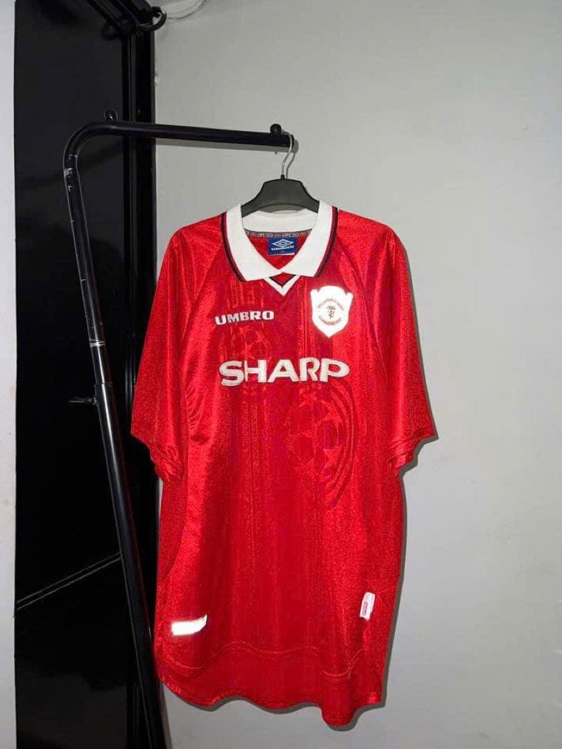 マンチェスター・ユナイテッド Umbro シャツ 赤