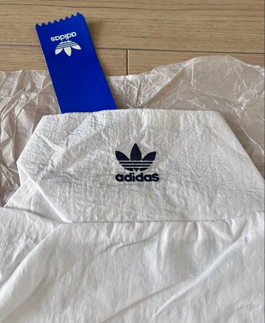 【新品・タグ付き】adidas【アディダス】ラージロゴトラックジャケット　M