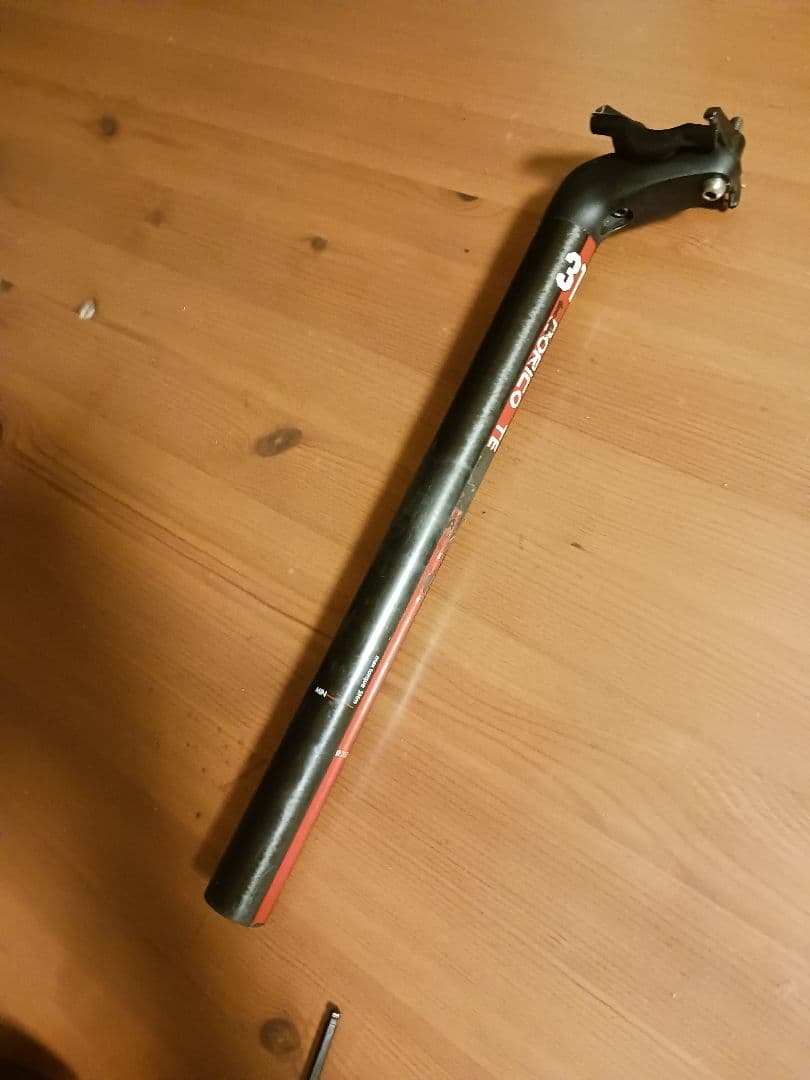 3T DORICO TEAM 27.2mm カーボンシートポスト
