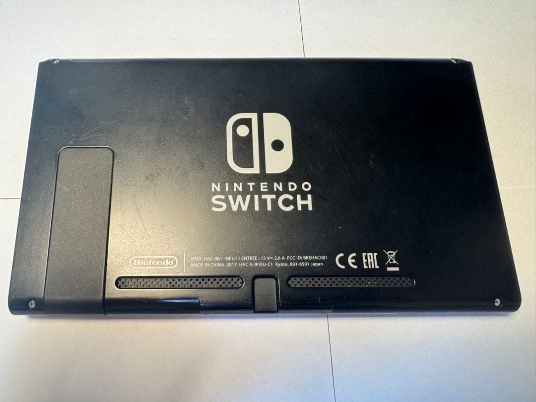 赤色 Nintendo Switch本体&ジョイコン(ジャンク)