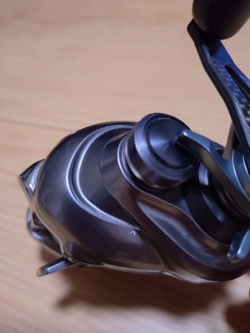 シマノ 15メタニウムDC右ハンドル ノーマルギア ZPIハンドル付き