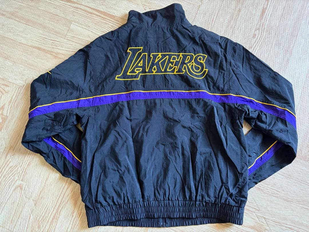 NIKE NBA LAKERS レイカーズ ナイロンブルゾン