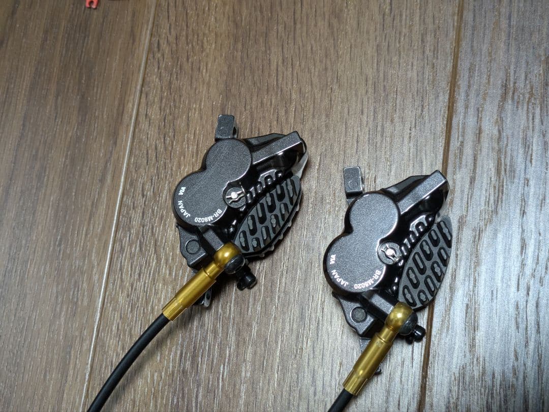 シマノDeore XT M8000/M8020 4ポッド ディスクブレーキセット