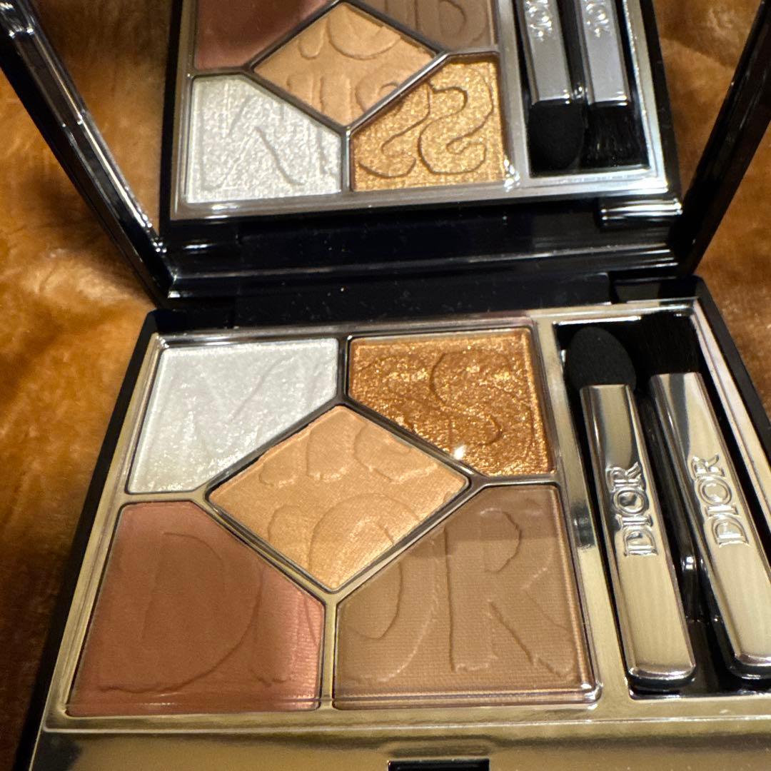 Dior アイシャドウパレット 664 ワイルドベージュ
