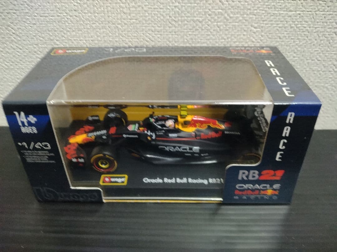 1/43 レッドブル RB21 角田裕毅 ドライバー付き