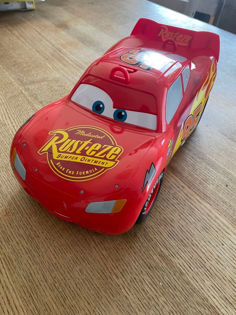 カーズシリーズミニカー等