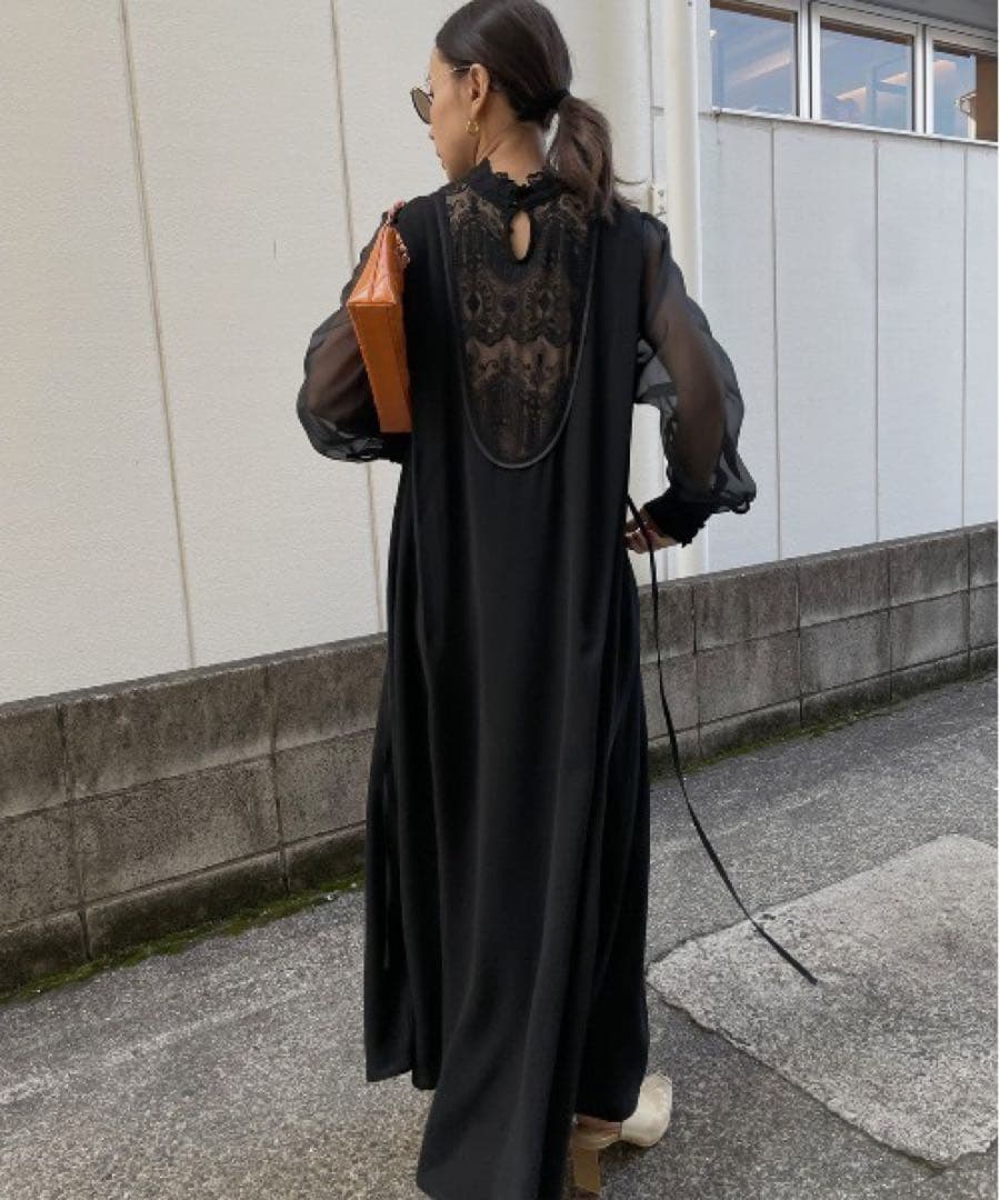 2602059 2WAY SCOOP OUT LACE DRESS ブラック M