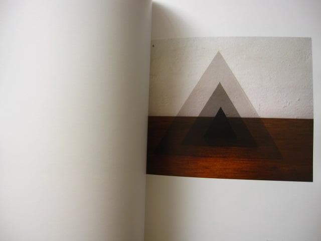 02: 　Lay Flat