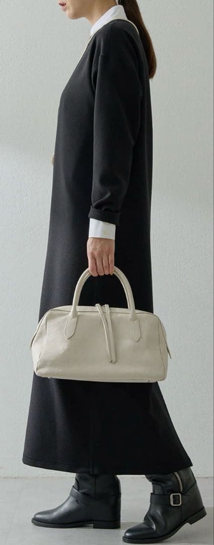 ウィムガゼット　Vガゼットワンピース