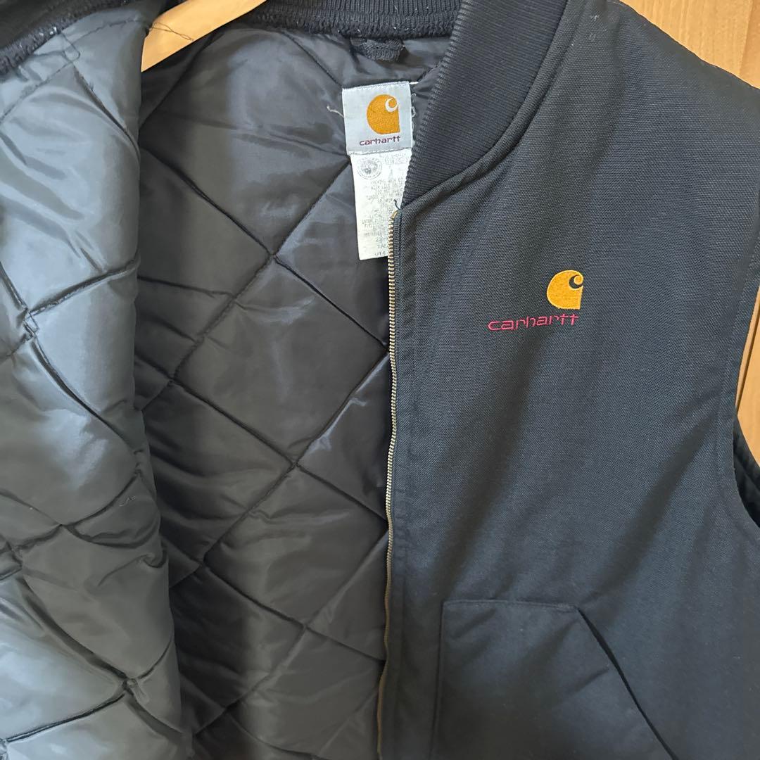 Carhartt ブラック キルティングベスト