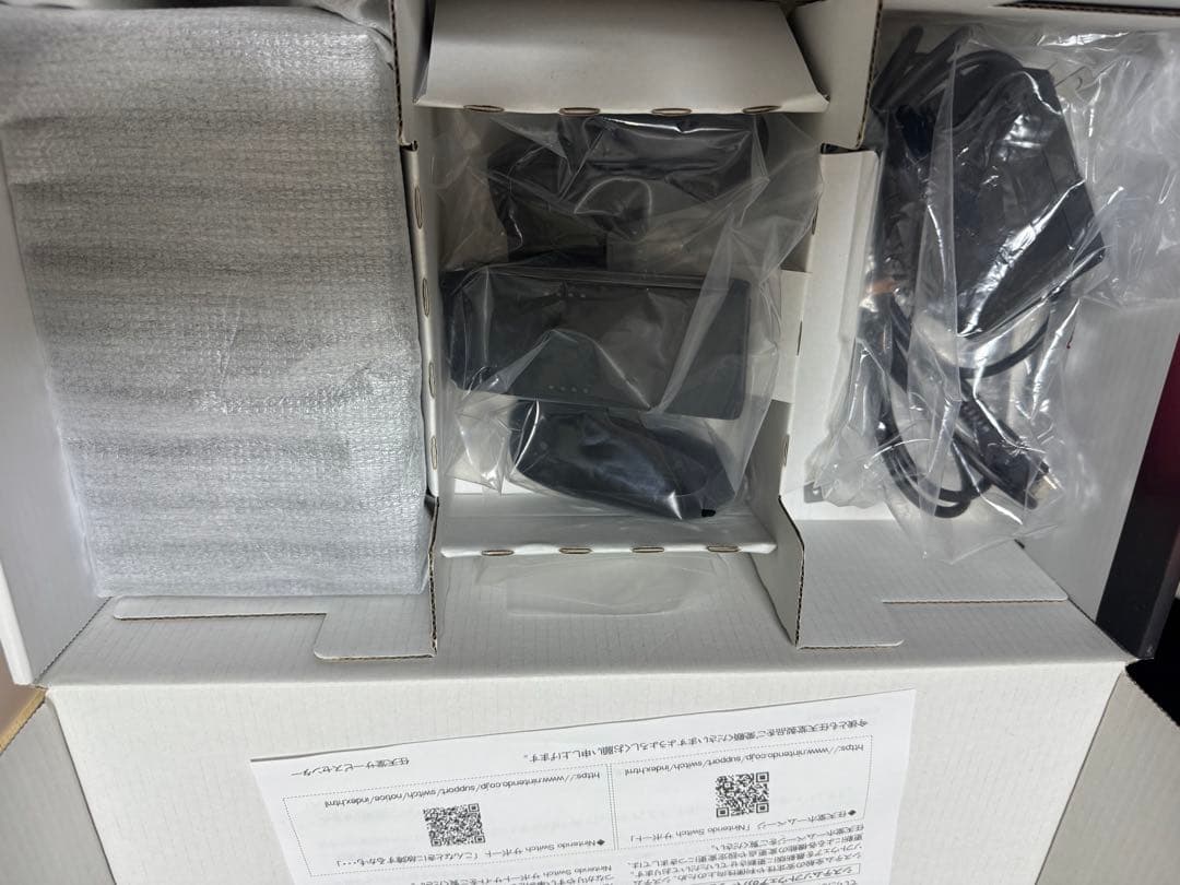 美品Nintendo Switch 本体HAC-001グレー　ネオンレッドR付き