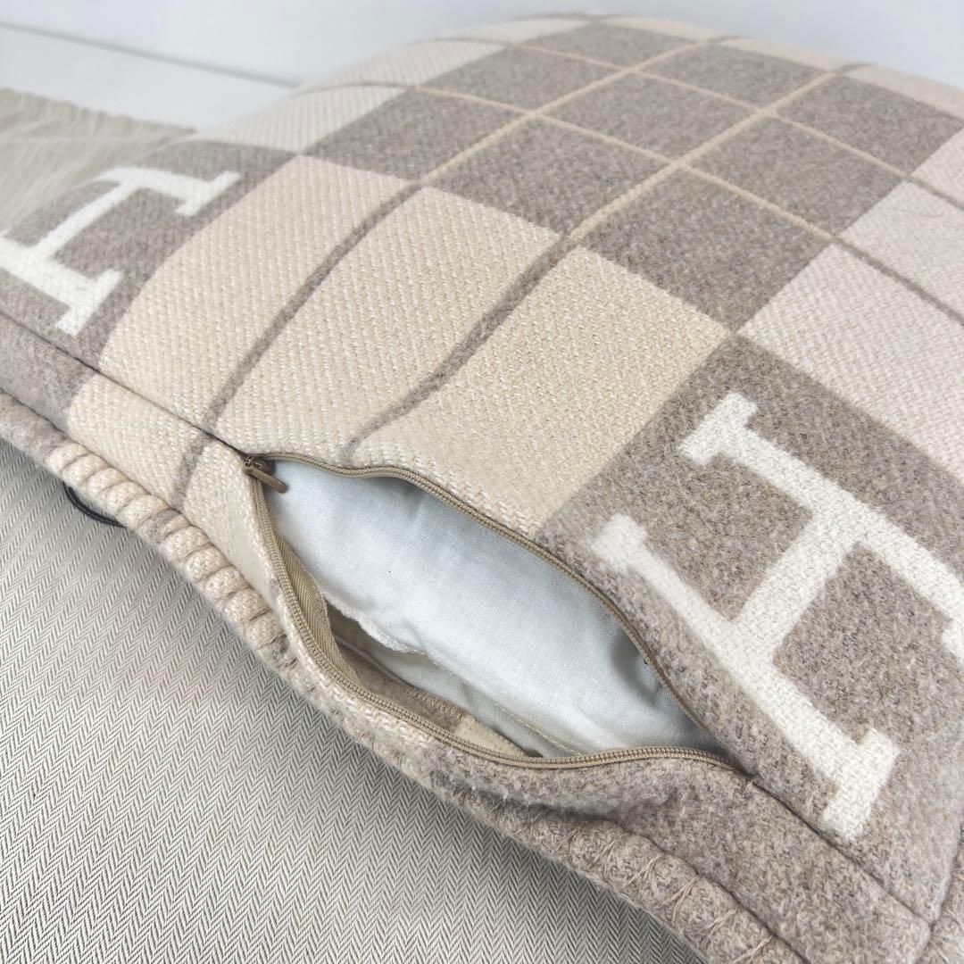 美品 HERMES エルメス クッション アヴァロンIII PM カモミール