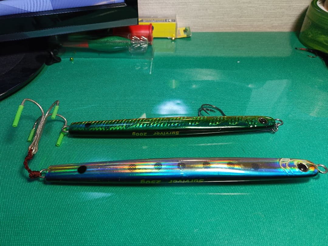 美品　サバイバー2本セット200g 250g